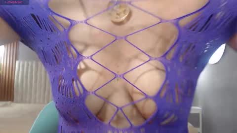 mialux5 online show from 10-21-25, 01:23