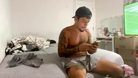 miamiclos1 online show from 10-24-25, 11:23