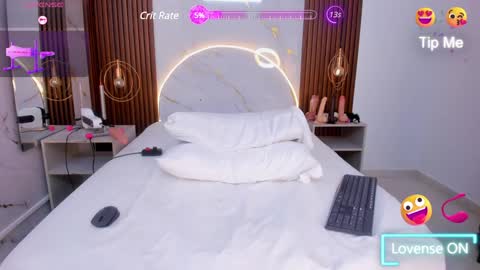 Mia  online show from 12-05-24, 06:54