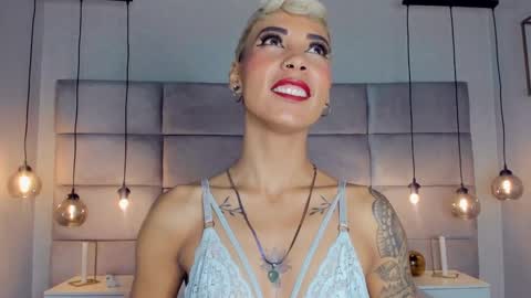 Mia Morgann online show from 12-20-24, 11:43