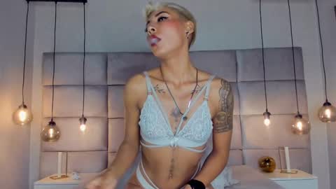 Mia Morgann online show from 12-20-24, 02:49