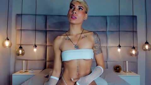 Mia Morgann online show from 12-23-24, 06:05