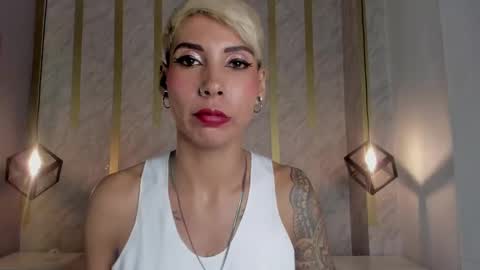 Mia Morgann online show from 12-29-24, 11:39