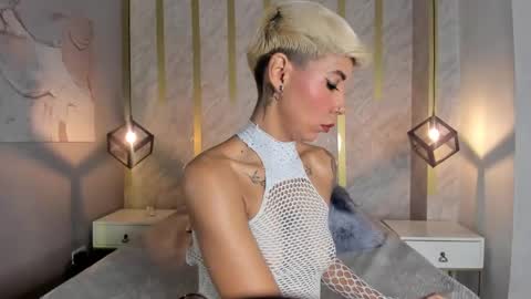 Mia Morgann online show from 12-30-24, 11:37