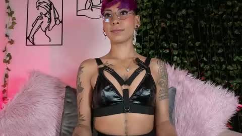 Mia Morgann online show from 10-01-25, 12:33