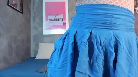 Mia online show from 10-28-25, 08:22