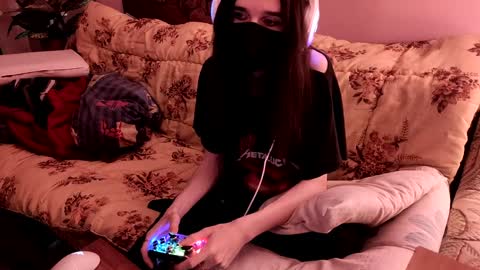 Kristien online show from 01-28-25, 05:35