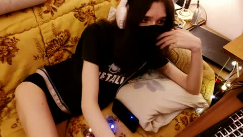 Kristien online show from 02-05-25, 05:53