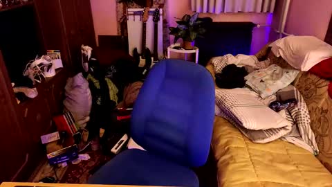 Kristien online show from 02-18-25, 09:20