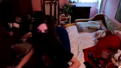 Kristien online show from 02-23-25, 03:18