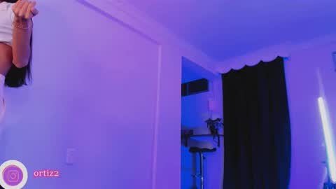 miapink_ofi_ online show from 10-08-25, 01:25