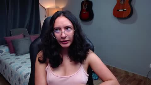 Snapshot of miaportman chatting on 01-22-25, 12:17 MIAPORTMANN online show from 01-22-25, 12:17