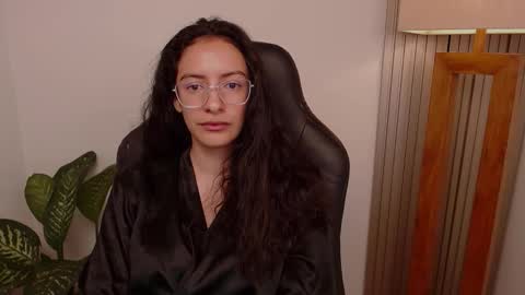 MIAPORTMANN online show from 02-24-26, 08:23