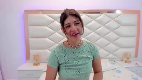 Sweetie Mia online show from 01-16-25, 12:20