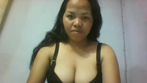 Snapshot of miarii chatting on 11-26-25, 04:24 miarii online show from 11-26-25, 04:24