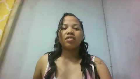 Snapshot of miarii chatting on 12-14-25, 03:23 miarii online show from 12-14-25, 03:23