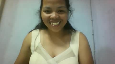 Snapshot of miarii chatting on 12-14-25, 03:28 miarii online show from 12-14-25, 03:28