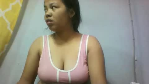 Snapshot of miarii chatting on 12-23-25, 03:48 miarii online show from 12-23-25, 03:48