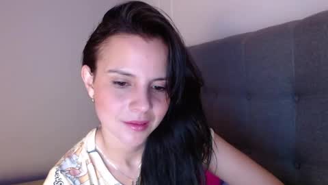 miarobinn_ online show from 03-02-25, 10:14