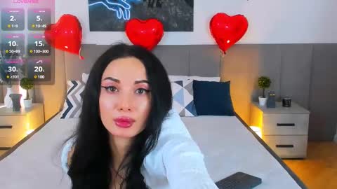 miarommano online show from 02-14-25, 01:08
