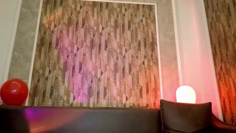 Snapshot of miarouge_me chatting on 02-19-26, 05:47 Mia online show from 02-19-26, 05:47