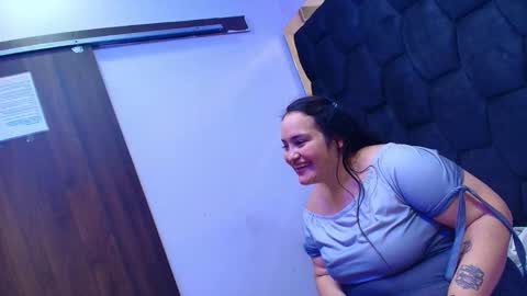 MiaRouse online show from 01-10-26, 03:25