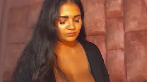 miasaandovaal 22 online show from 10-19-25, 09:26