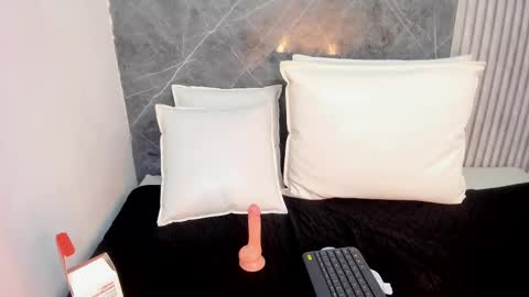 Snapshot of miascott5 chatting on 03-02-25, 07:12 miascott5 online show from 03-02-25, 07:12