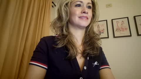 Snapshot of miasiren chatting on 09-16-25, 03:29 miasiren online show from 09-16-25, 03:29