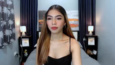 Snapshot of miasmith09 chatting on 12-18-25, 03:12 Pau and jence online show from 12-18-25, 03:12