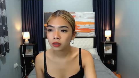 Snapshot of miasmith09 chatting on 02-03-26, 02:53 Pau and jence online show from 02-03-26, 02:53