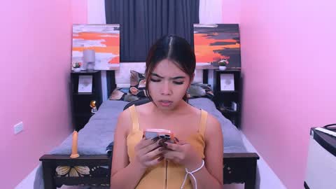 Snapshot of miasmith09 chatting on 04-05-26, 03:47 Pau and jence online show from 04-05-26, 03:47