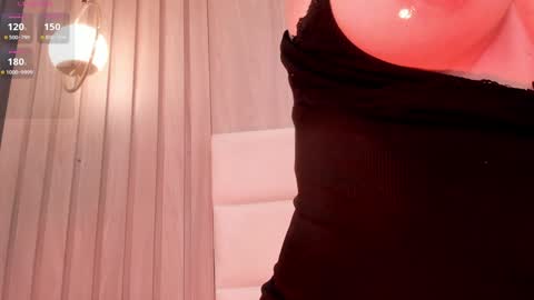 Mia online show from 01-15-25, 12:30