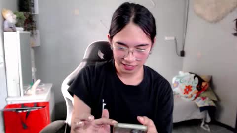 Mia online show from 02-28-26, 07:09