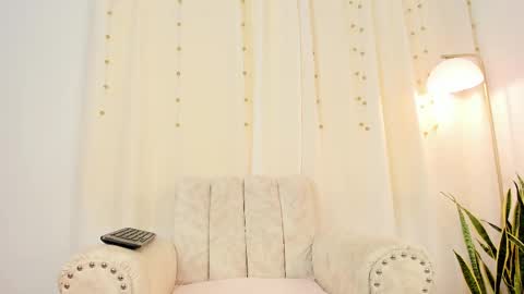 Miavenuss 1 online show from 11-10-25, 07:57