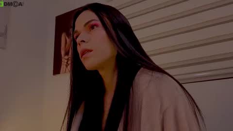 Mia online show from 02-21-26, 09:21