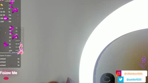Mia Villalobos online show from 12-26-24, 10:16