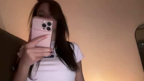 Snapshot of micaganda1 chatting on 03-29-26, 11:16 urbaby mica online show from 03-29-26, 11:16