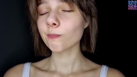 Luna online show from 12-05-25, 05:31