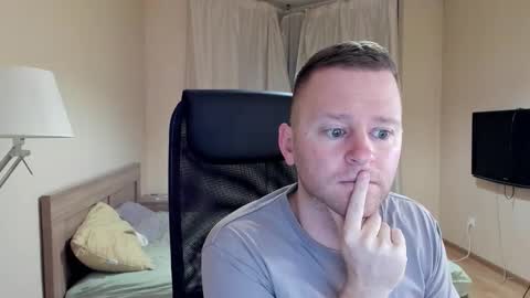 Snapshot of michael_birkin chatting on 10-19-25, 03:51 Michael Birkin online show from 10-19-25, 03:51