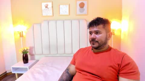 MICHAEL online show from 11-05-25, 01:44