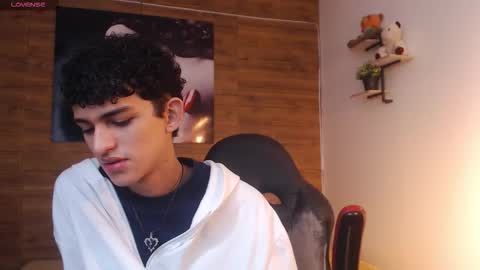 Snapshot of michaelkoiv chatting on 01-18-26, 12:31 michaelkoiv online show from 01-18-26, 12:31