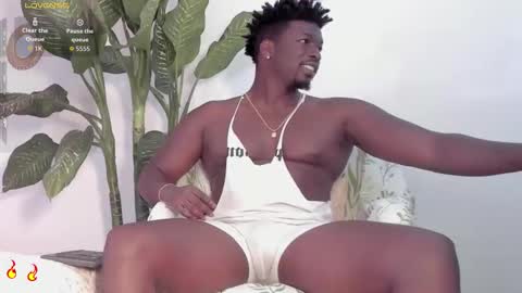 Snapshot of michaell_james chatting on 10-14-25, 08:09 Michaell online show from 10-14-25, 08:09