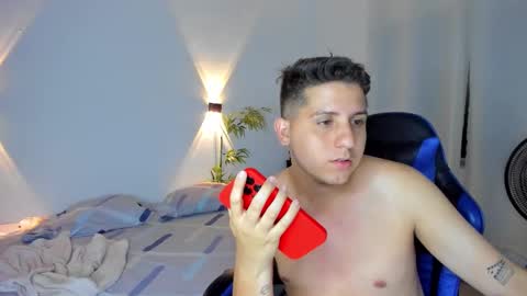 Snapshot of michaell_s chatting on 10-26-25, 02:06 michaell_s online show from 10-26-25, 02:06