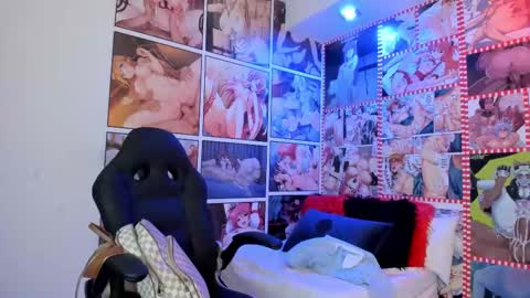 michel_lopez18 online show from 02-15-25, 10:55