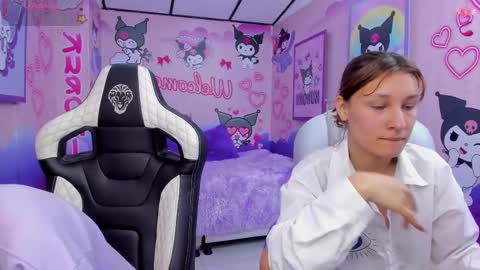 michell__petit_ online show from 11-09-25, 12:14