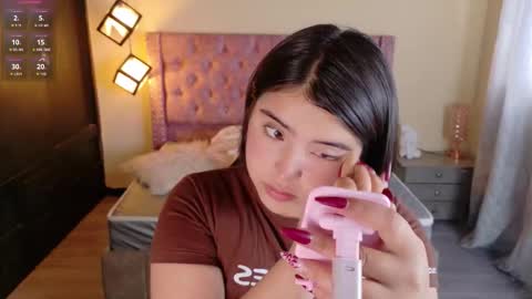 michell_petty01 online show from 09-17-25, 12:18