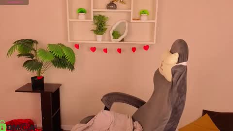 Michelle online show from 02-10-26, 01:10