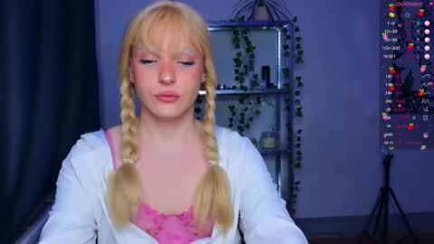 Snapshot of michelle_jacksonn chatting on 10-15-25, 08:53 michelle_jacksonn online show from 10-15-25, 08:53