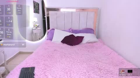 Snapshot of michelle_madson_ chatting on 11-23-25, 03:28 michelle_madson_ online show from 11-23-25, 03:28